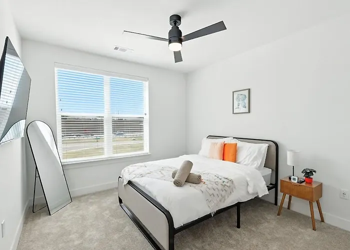 Apartamento 101 Stylish Condo, Amenities, Near Stockyards