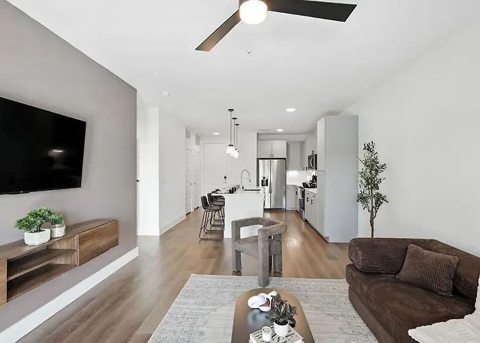 101 Stylish Condo, Amenities, Near Stockyards *