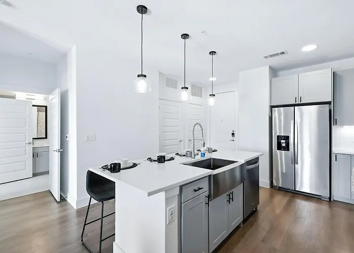 101 Stylish Condo, Amenities, Near Stockyards Fort Worth